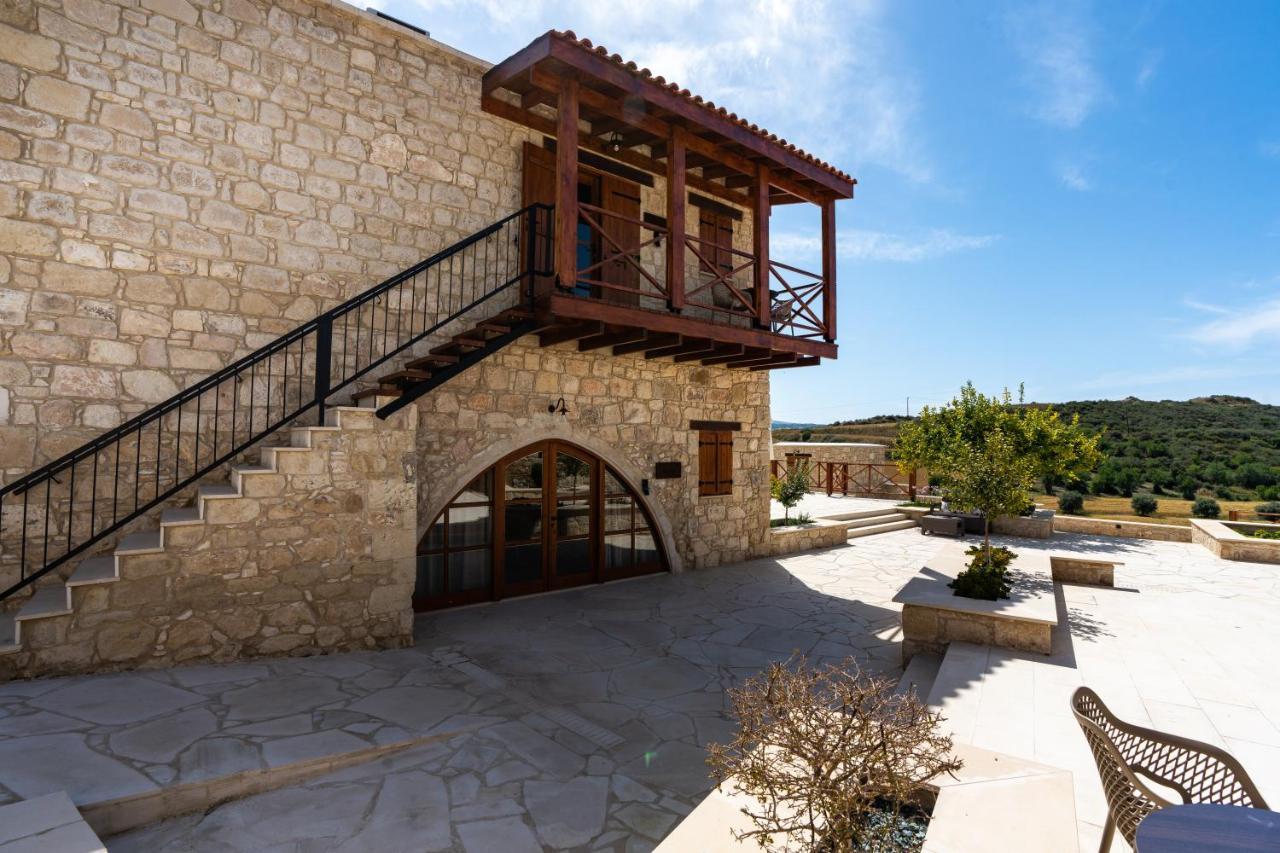 Harma Traditional Boutique Suites Paphos Exterior photo